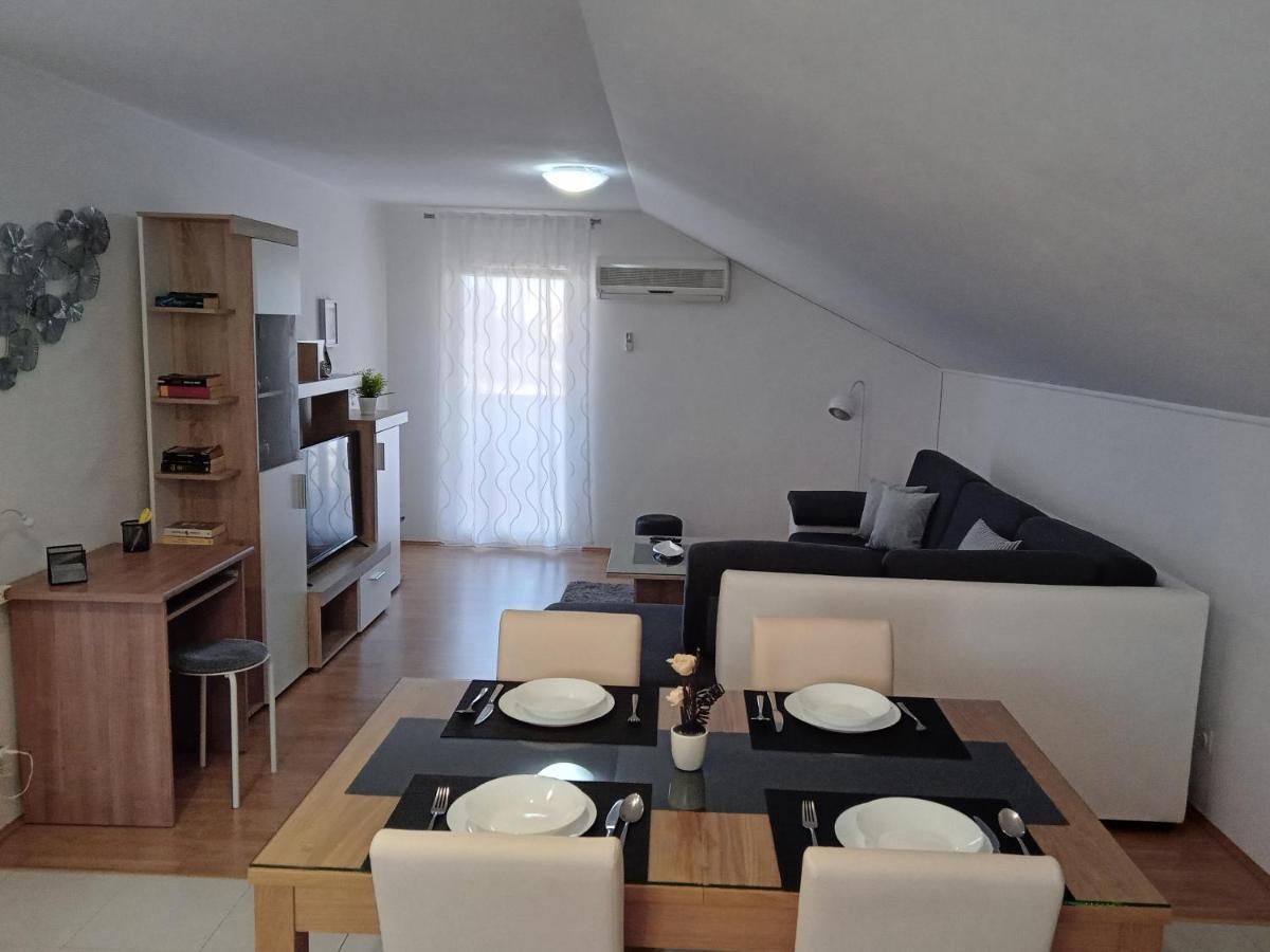 Apartments With A Parking Space Sali, Dugi Otok - 8154 מראה חיצוני תמונה