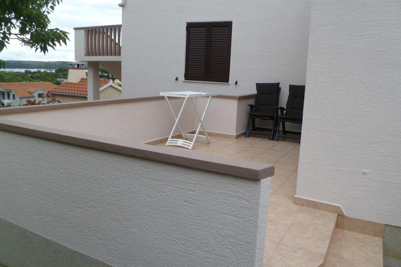 Apartments With A Parking Space Sali, Dugi Otok - 8154 מראה חיצוני תמונה